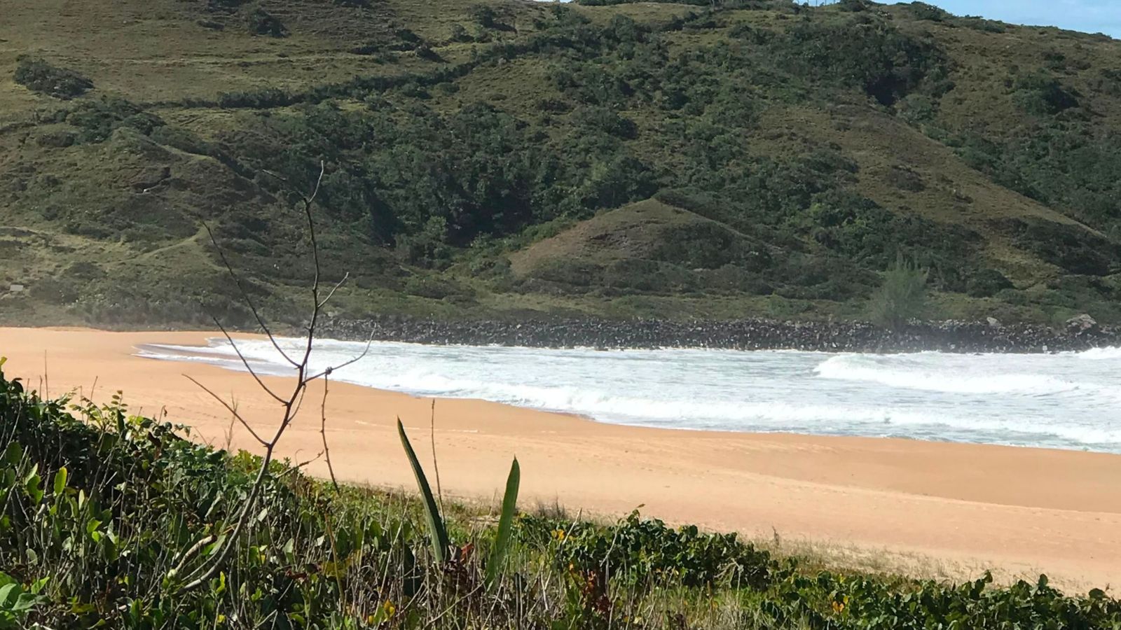Praia selvagem de Garopaba