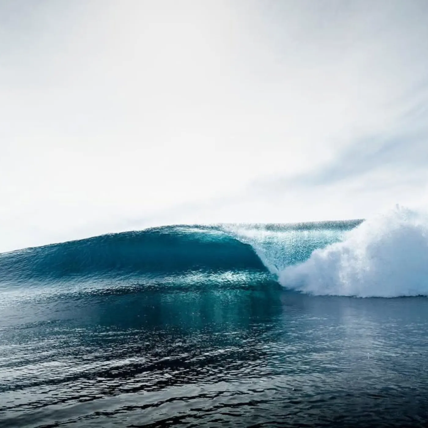 Onda perfeita em Mentawai, na Indonésia