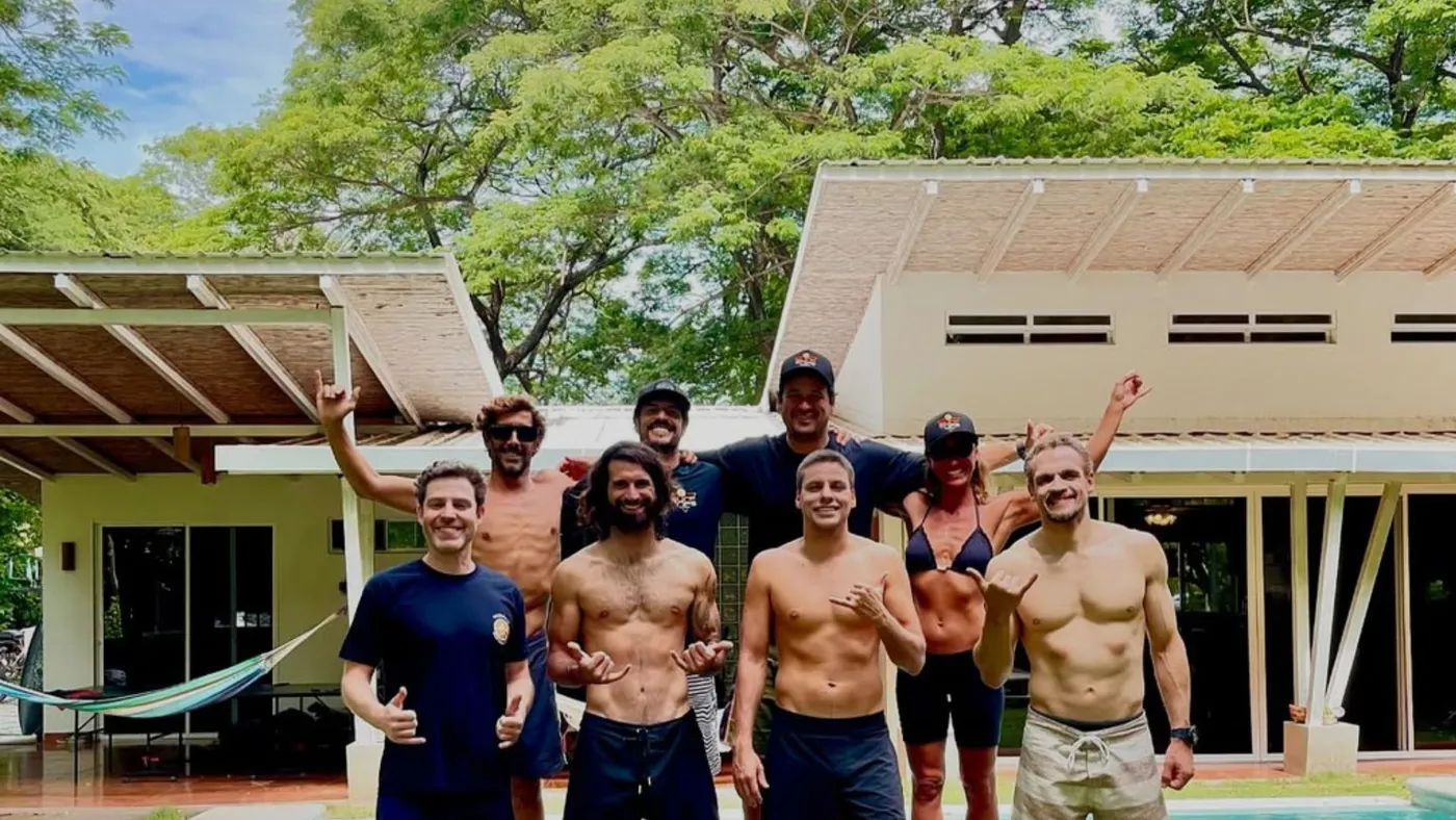 Grupo do Surf Trips Camp na Nicarágua